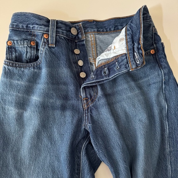 Levi’s Premium 501® ORIGINAL FIT High Rise Straight Leg 💯% cotton Denim W24XL32 - Picture 9 of 16